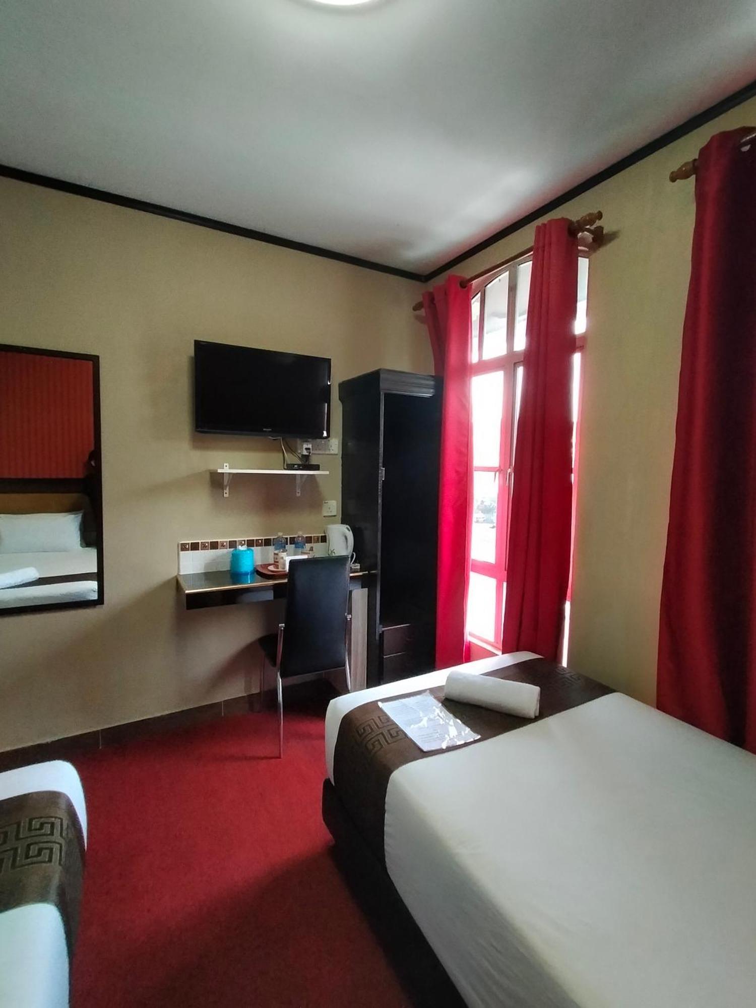 Hotel Sri Impian Johor Bahru Habitación foto